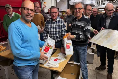 Grittibaenz-Aktion-des-Kiwanis-Club-March-Hoefe